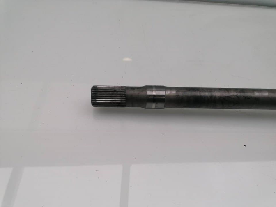 Transmision delantera izquierda NISSAN PATROL (K/W260) 4
