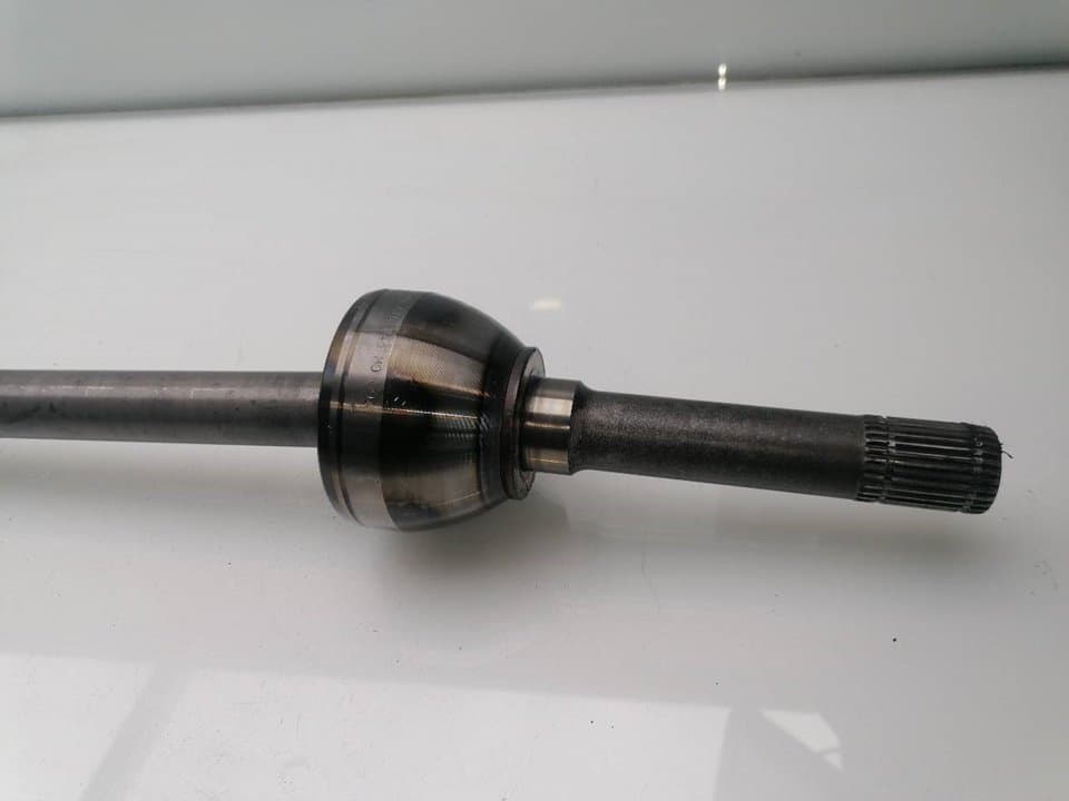 Transmision delantera izquierda NISSAN PATROL (K/W260) 3