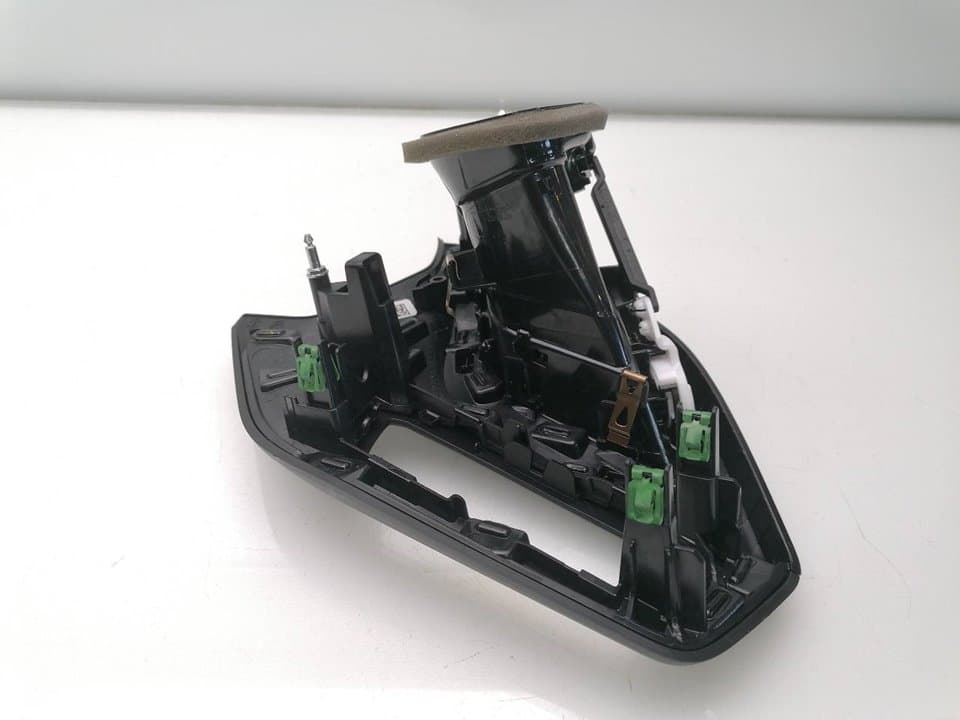 Recambio BMW SERIE 1 LIM ref. 682318814 4