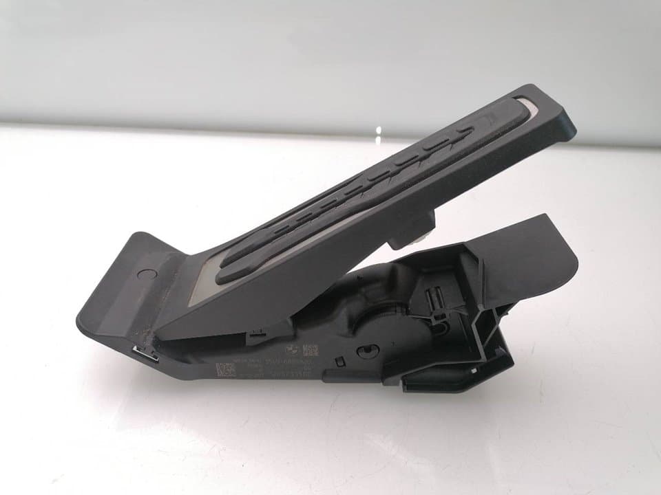 Pedal acelerador BMW SERIE 1 LIM 4