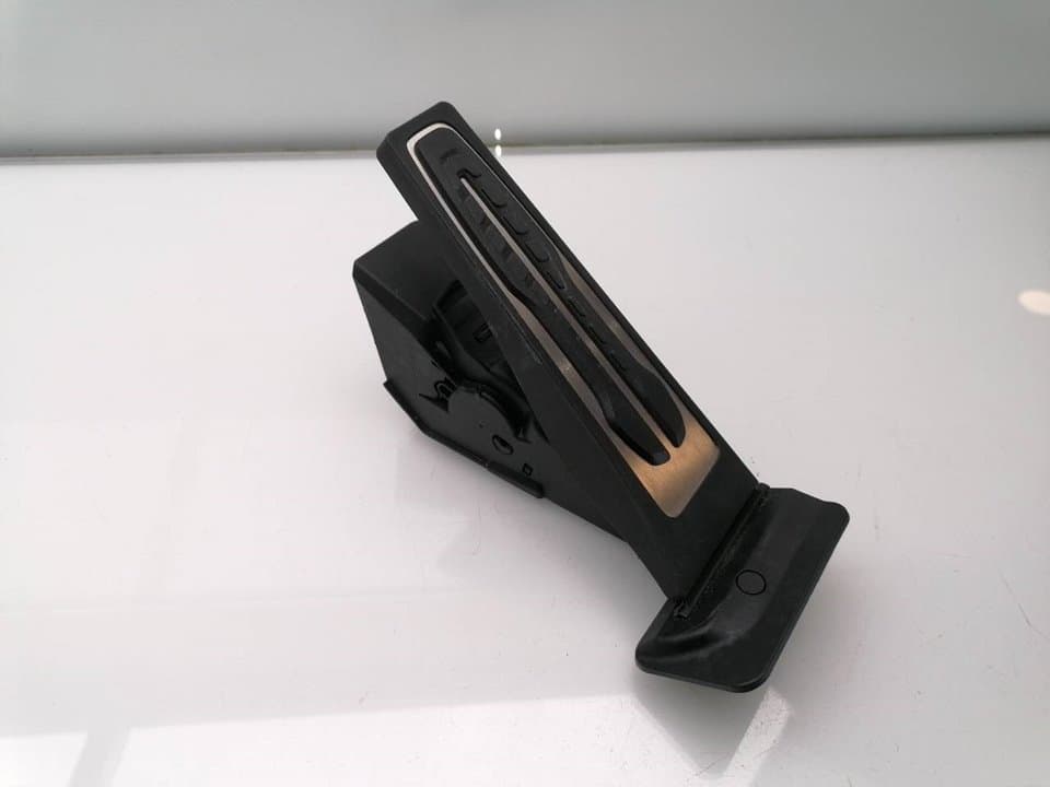 Pedal acelerador BMW SERIE 1 LIM