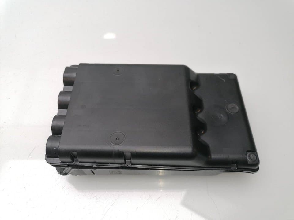 Caja reles / fusibles BMW SERIE 1 LIM