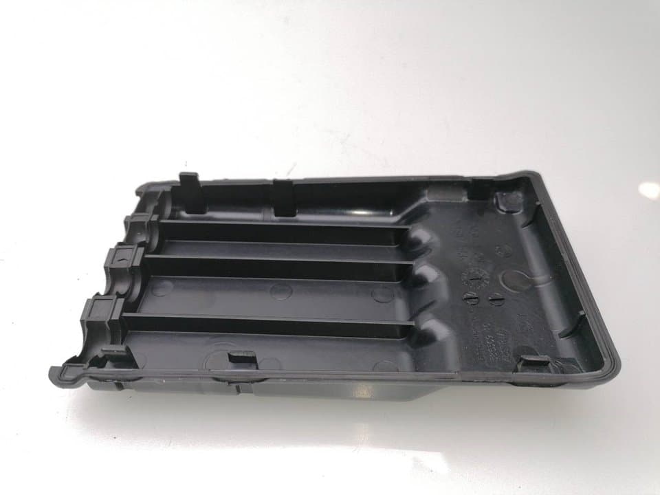 Caja reles / fusibles BMW SERIE 1 LIM 3