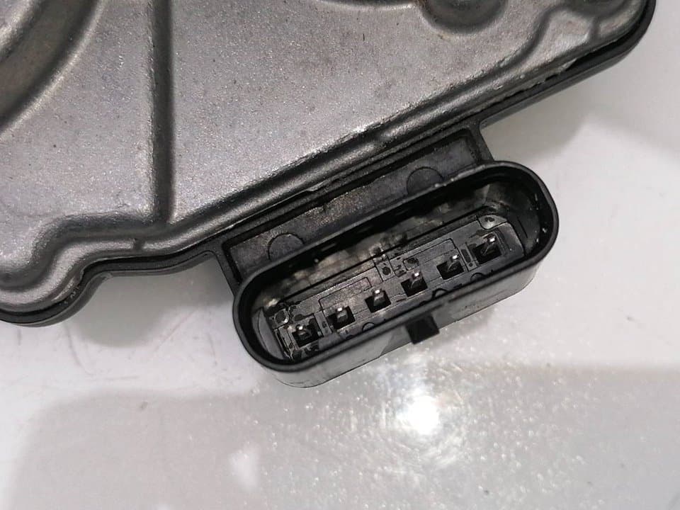 Caja mariposa BMW SERIE 1 LIM 2