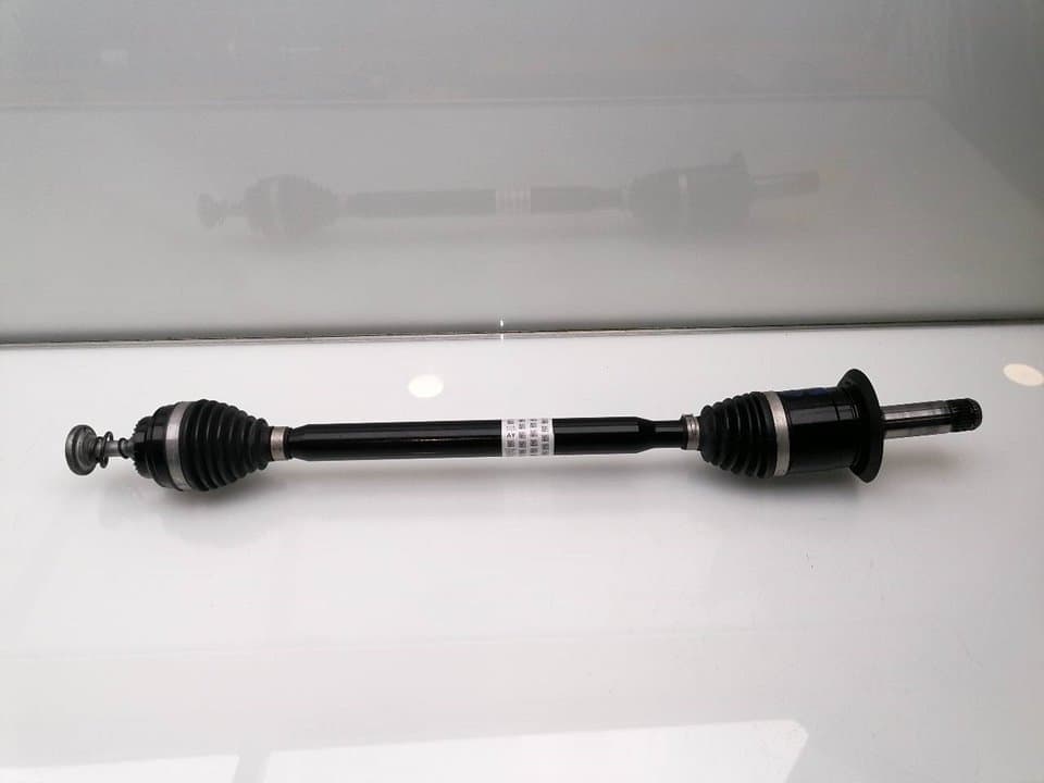 Recambio BMW SERIE 1 LIM ref. 33208679838