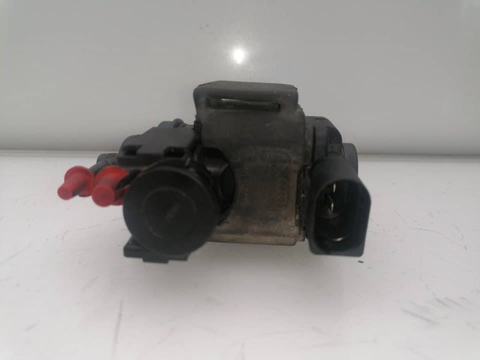 Valvula aire adicional AUDI A4 AVANT (8W5) 4