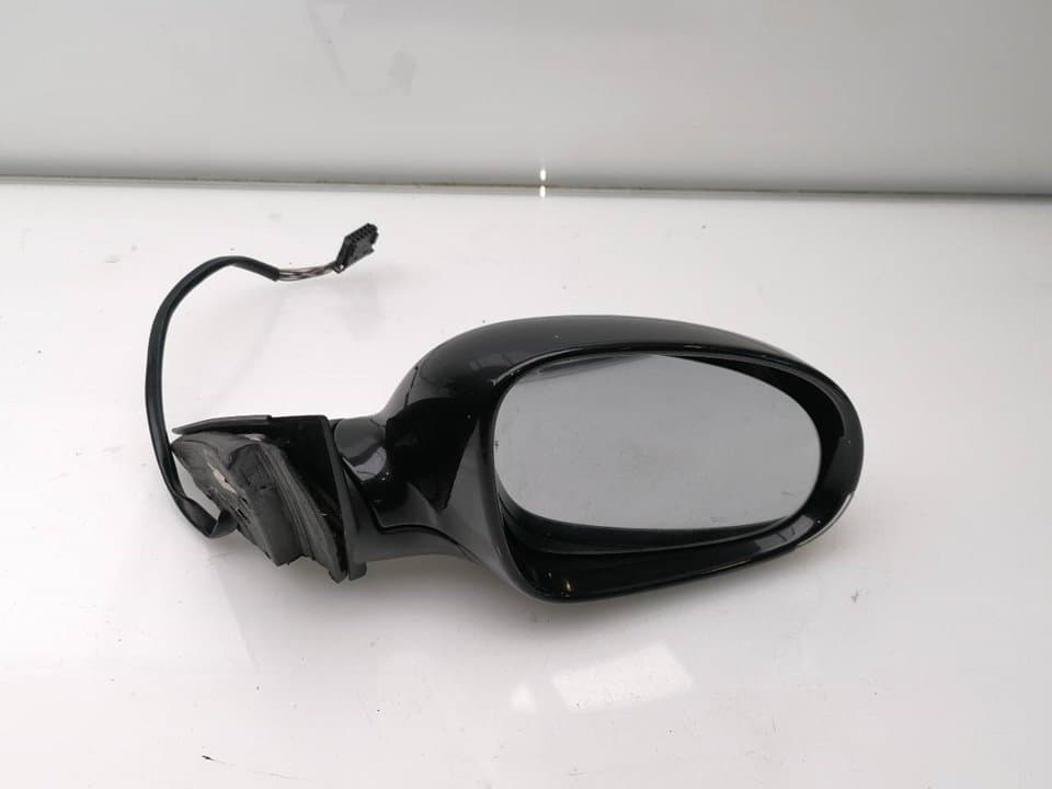 Retrovisor derecho VOLKSWAGEN PASSAT BERLINA (3A2)