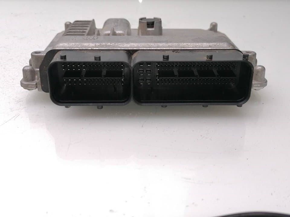Centralita motor uce SKODA OCTAVIA BERLINA (1Z3) 2
