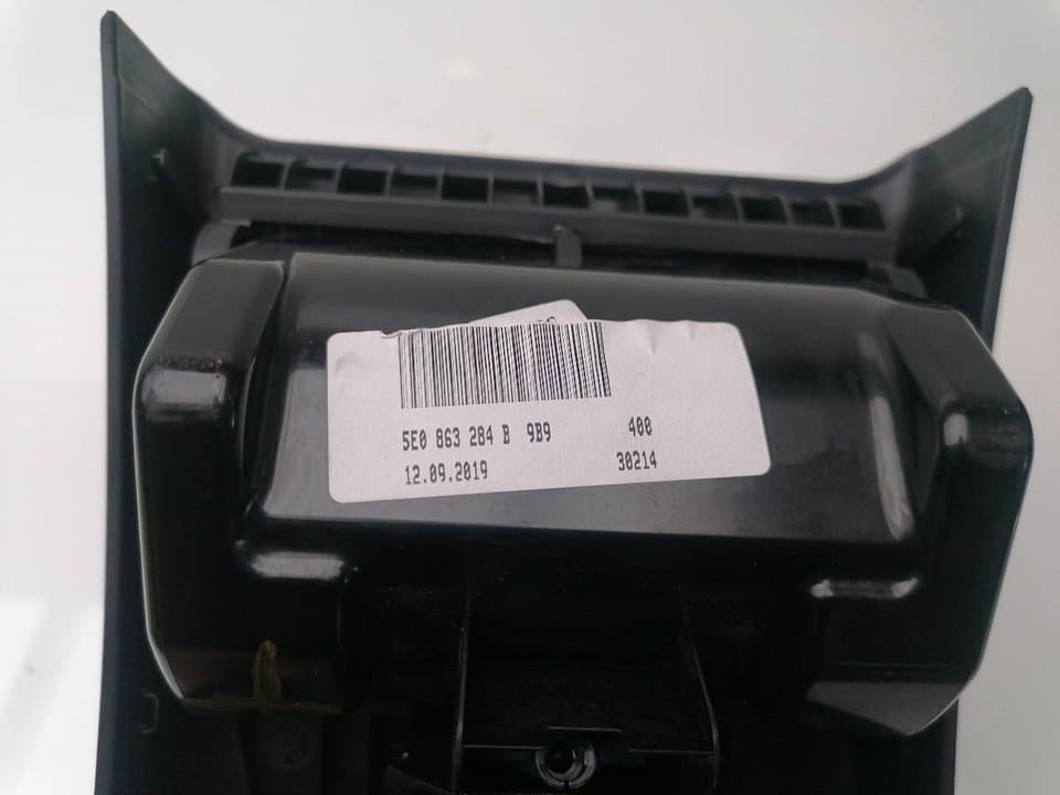 Recambio SKODA OCTAVIA BERLINA (1Z3) ref. 5E0863284B9B9 2