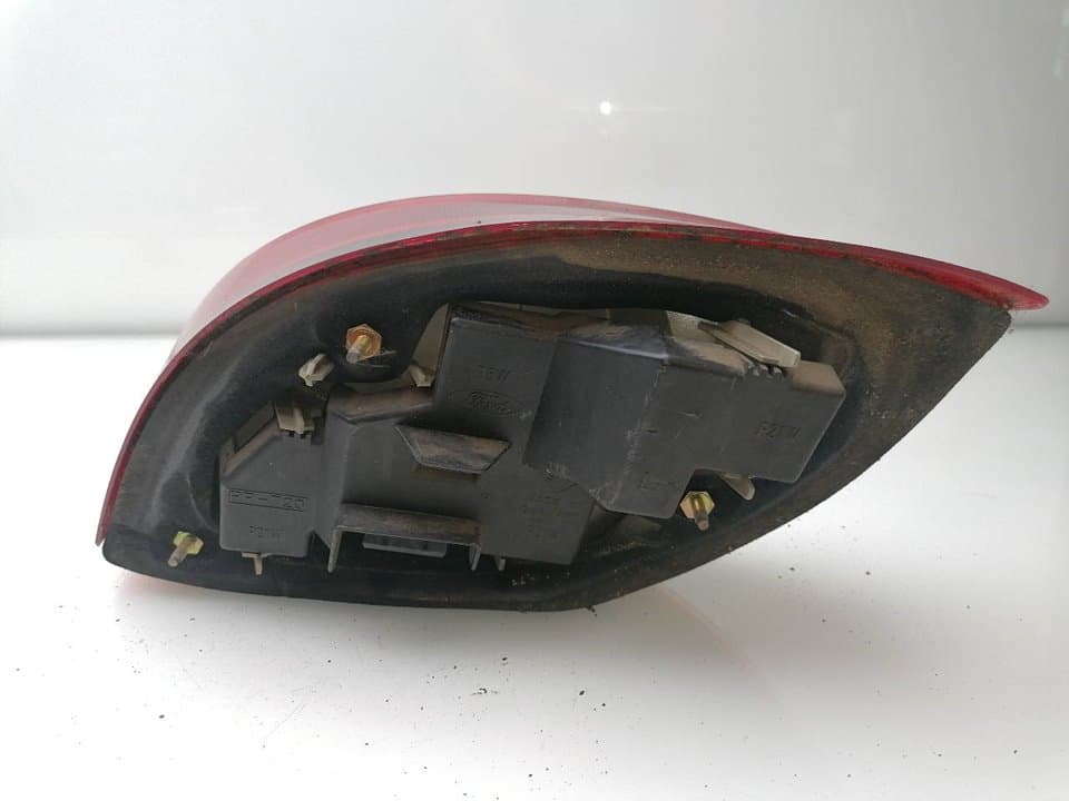 Piloto trasero izquierdo FORD KA+ 4