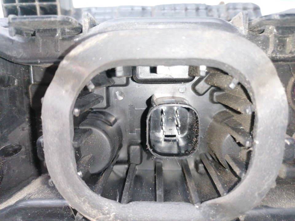 Piloto trasero derecho FORD TOURNEO CONNECT 3