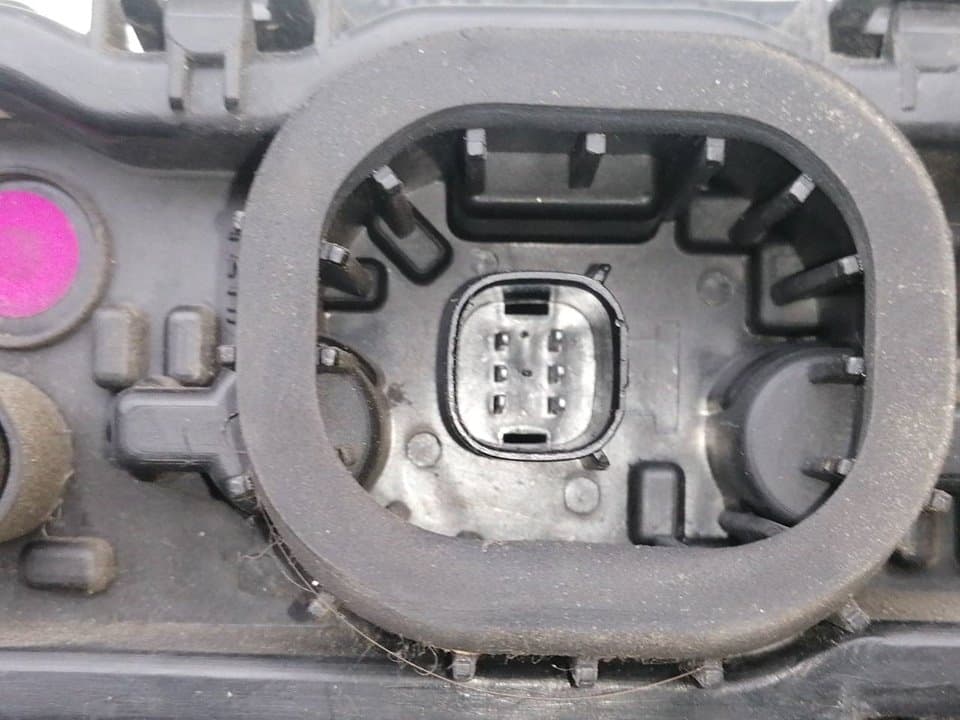 Piloto trasero izquierdo FORD TOURNEO CONNECT 3
