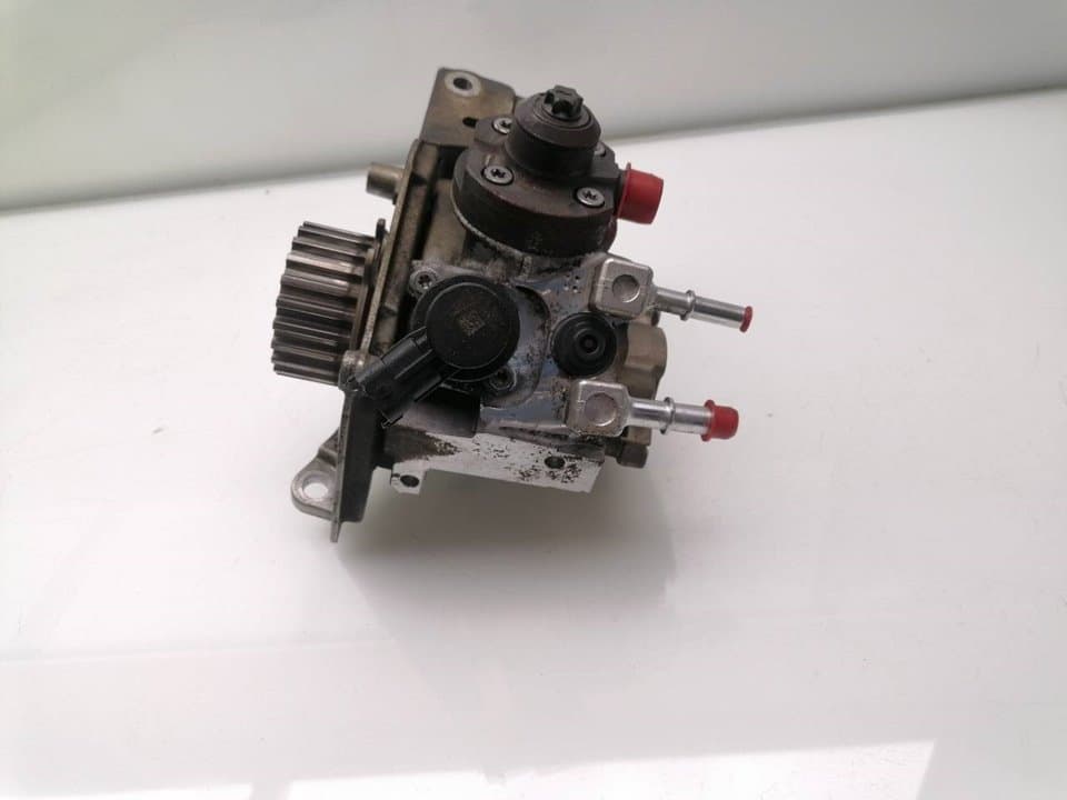 Bomba inyeccion FORD TOURNEO CONNECT 3