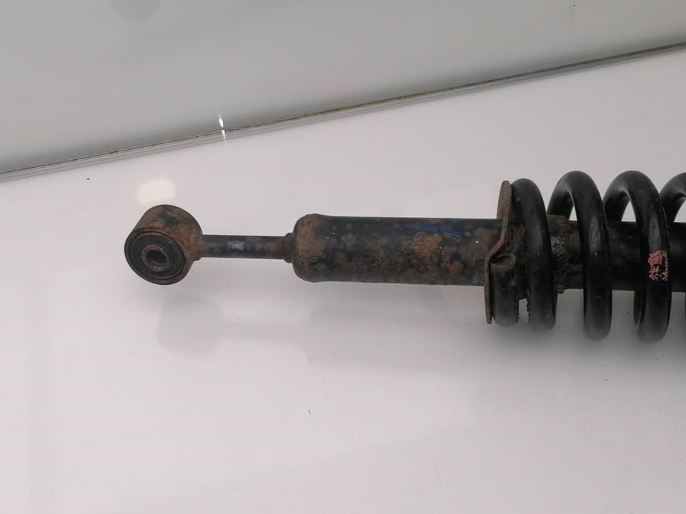 Amortiguador delantero izquierdo TOYOTA HILUX (KUN) 2