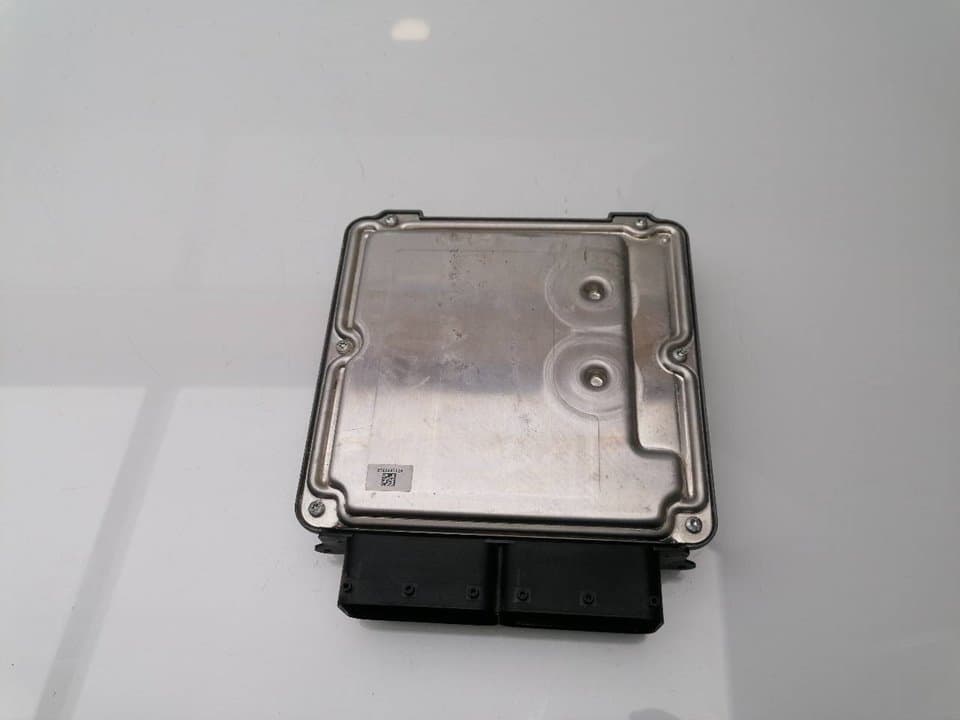 Centralita motor uce VOLKSWAGEN GOLF VII LIM. 3