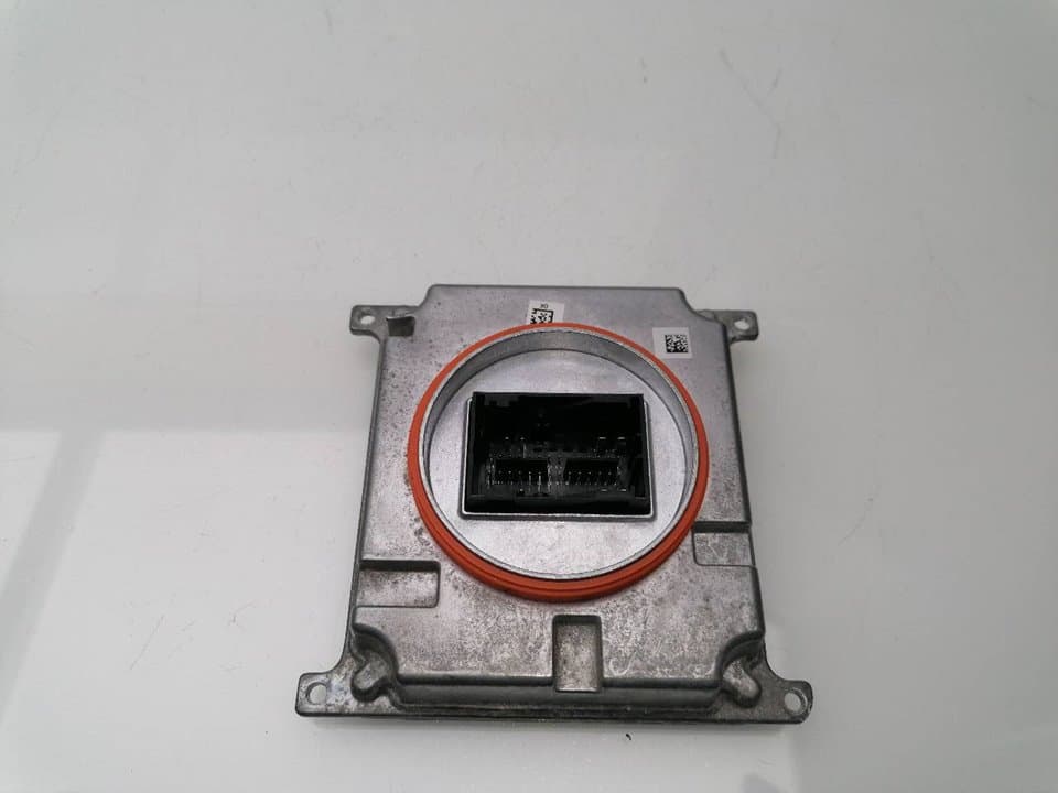 Centralita faros xenon VOLKSWAGEN GOLF VII LIM.
