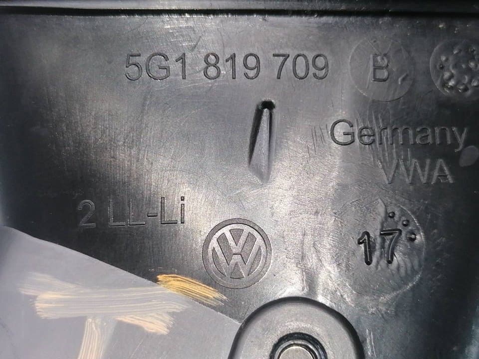 Recambio VOLKSWAGEN GOLF VII LIM. ref. 5G1819709 2