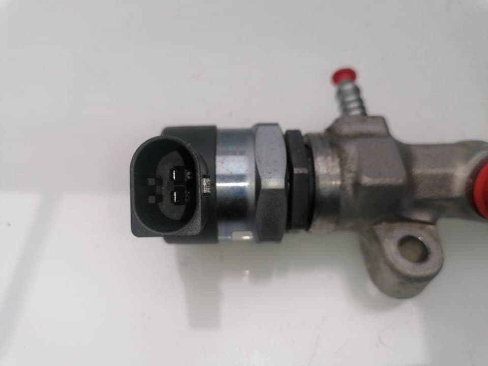 Rampa inyectora VOLKSWAGEN GOLF VII LIM. 3