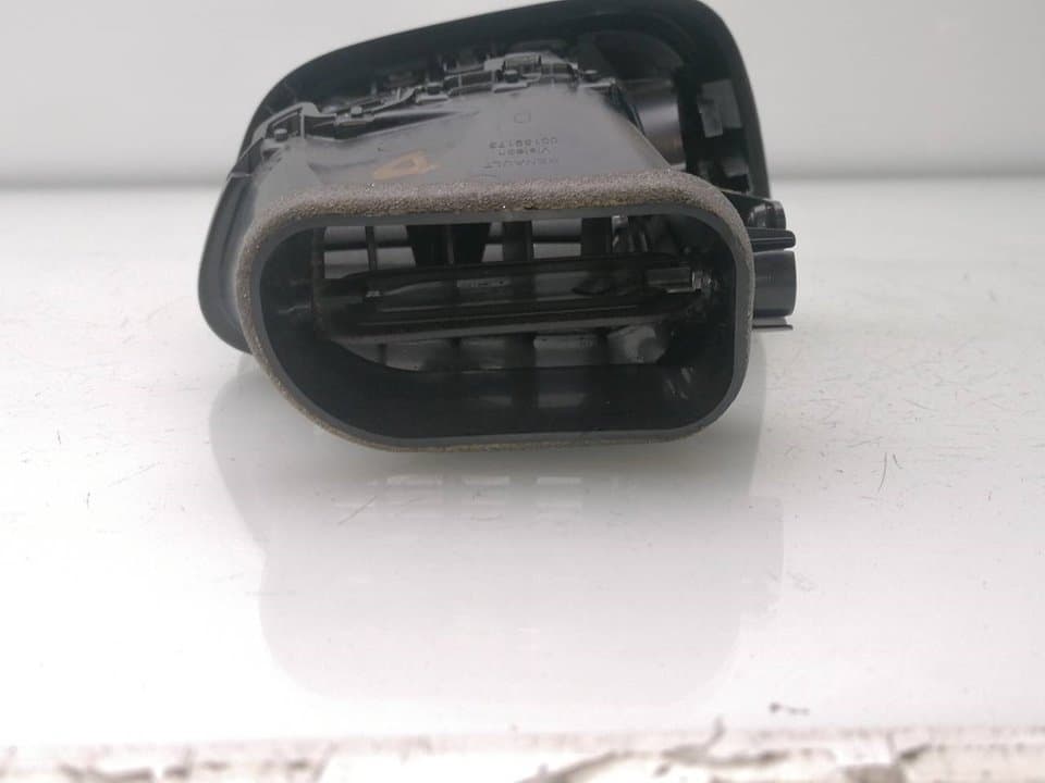 Recambio RENAULT KADJAR ref. 687603504R 3