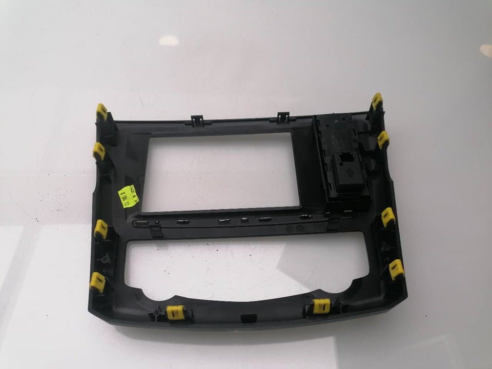 Plastico RENAULT KADJAR 2