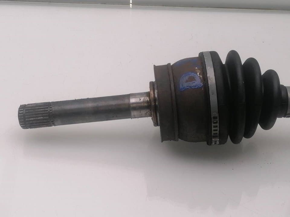 Transmision delantera derecha NISSAN TERRANO/TERRANO.II (R20) 3