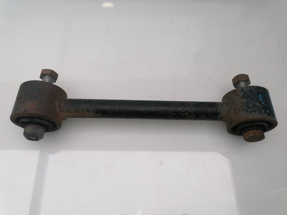 Brazo suspension superior trasero derecho NISSAN TERRANO/TERRANO.II (R20)