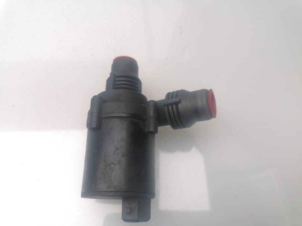 Bomba agua BMW X5 (E70)