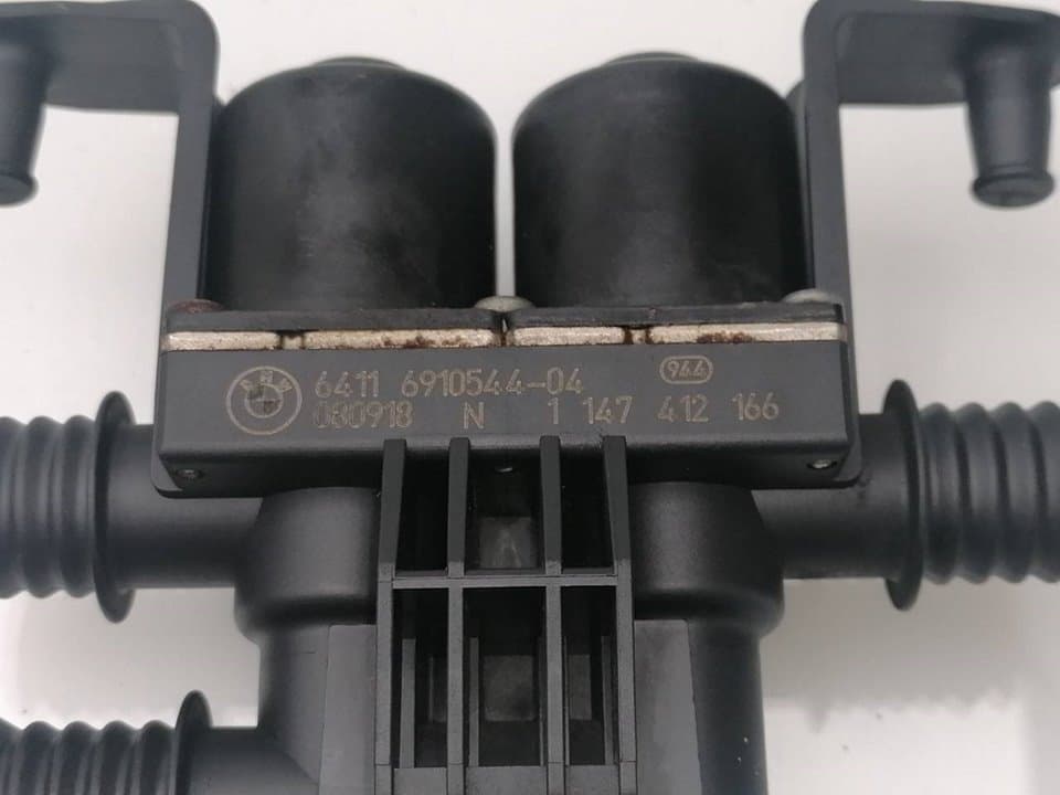 Recambio BMW X5 (E70) ref. 6411691054404 2