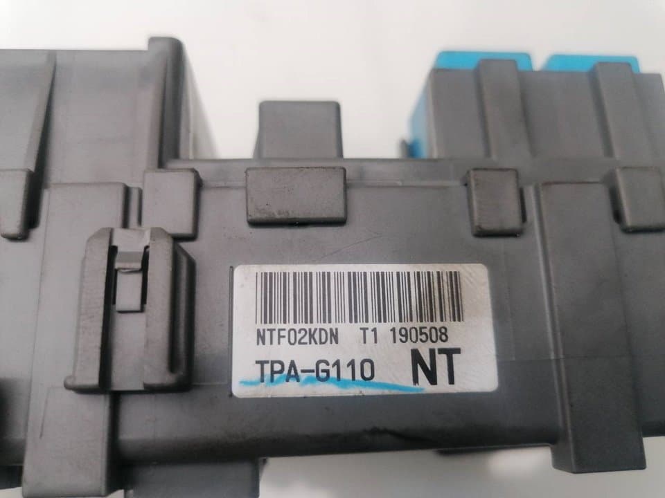 Caja reles / fusibles HONDA CR-V 2