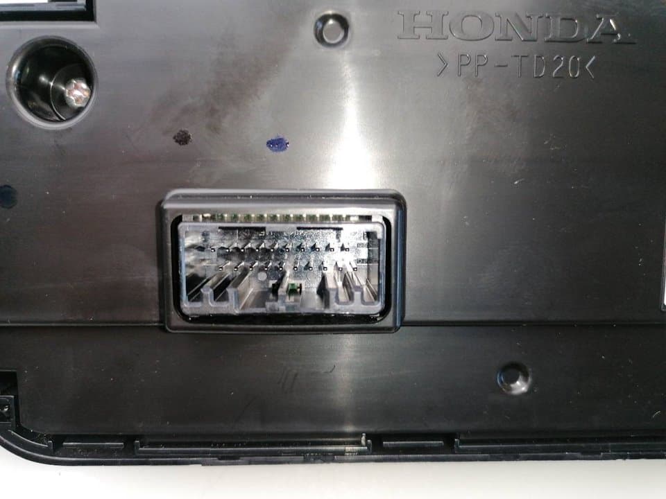 Recambio HONDA CR-V ref. 79620TNYG510M1 2