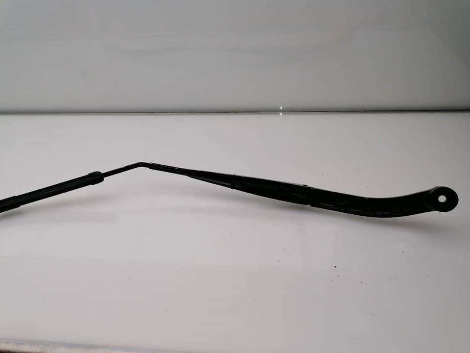 Brazo limpia delantero izquierdo HONDA CR-V 2
