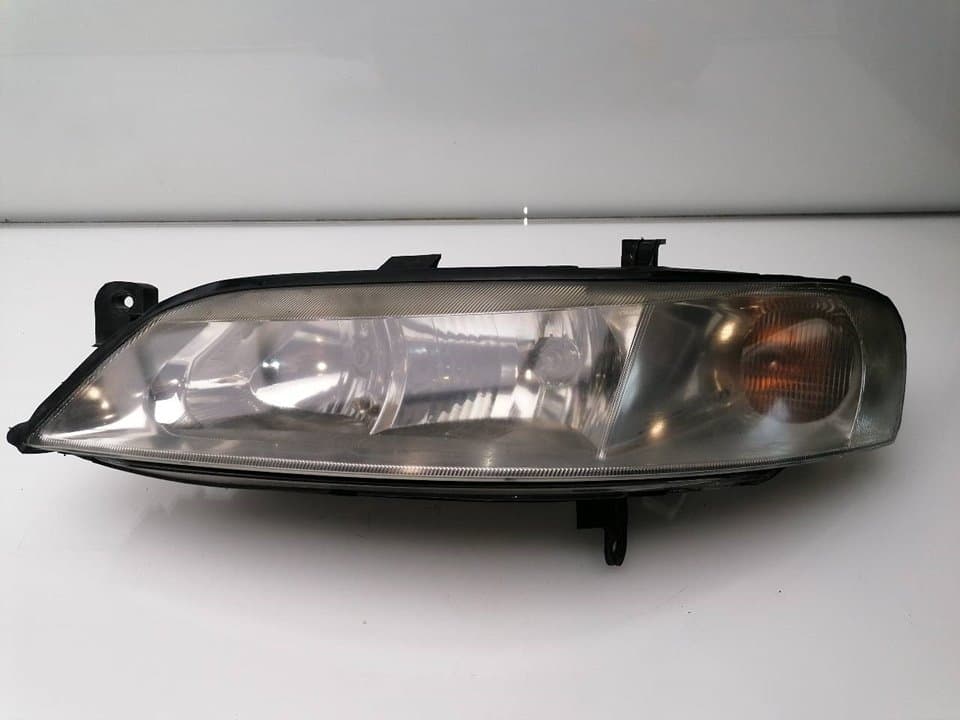 Faro izquierdo OPEL VECTRA B BERLINA