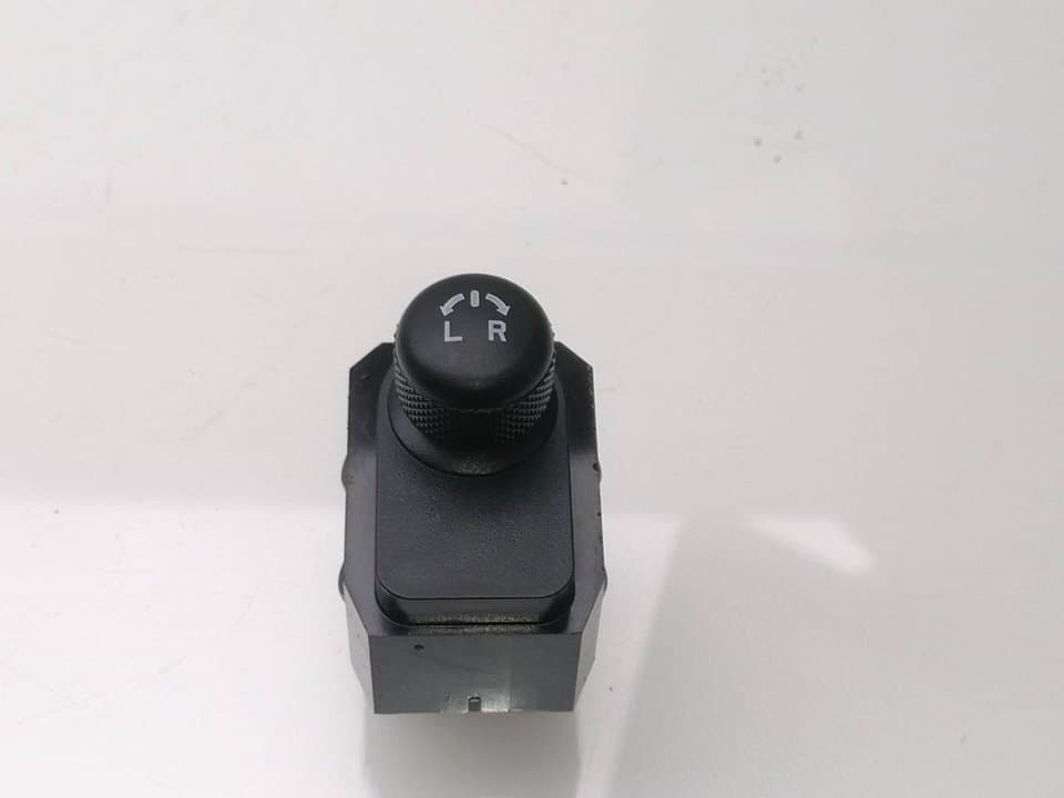 Mando retrovisor SUZUKI IGNIS (/MF)