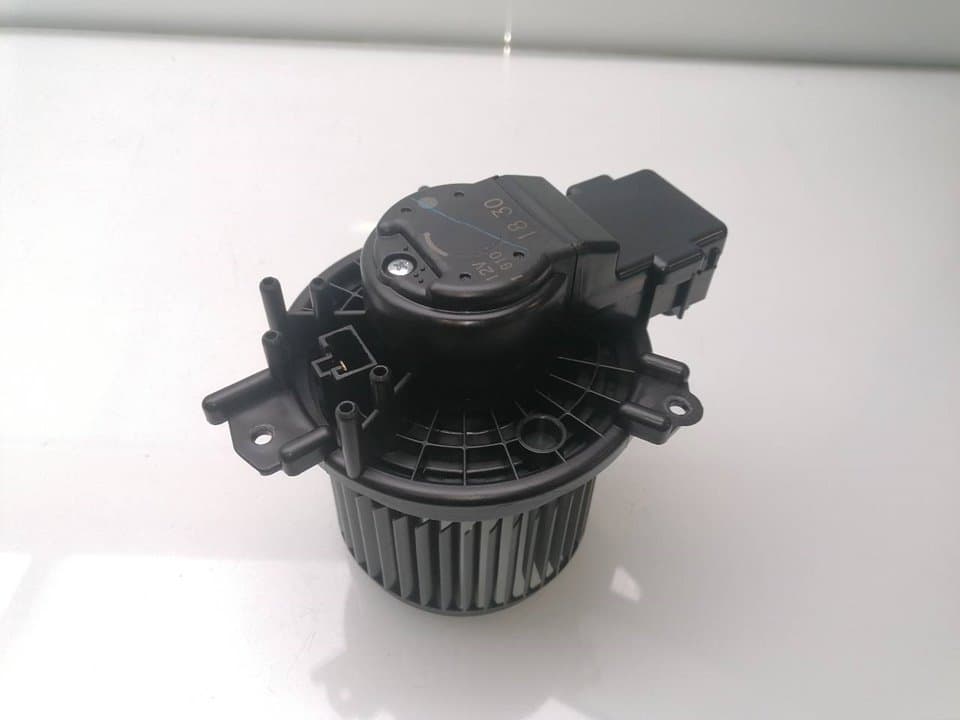 Motor calefaccion SUZUKI IGNIS (/MF)