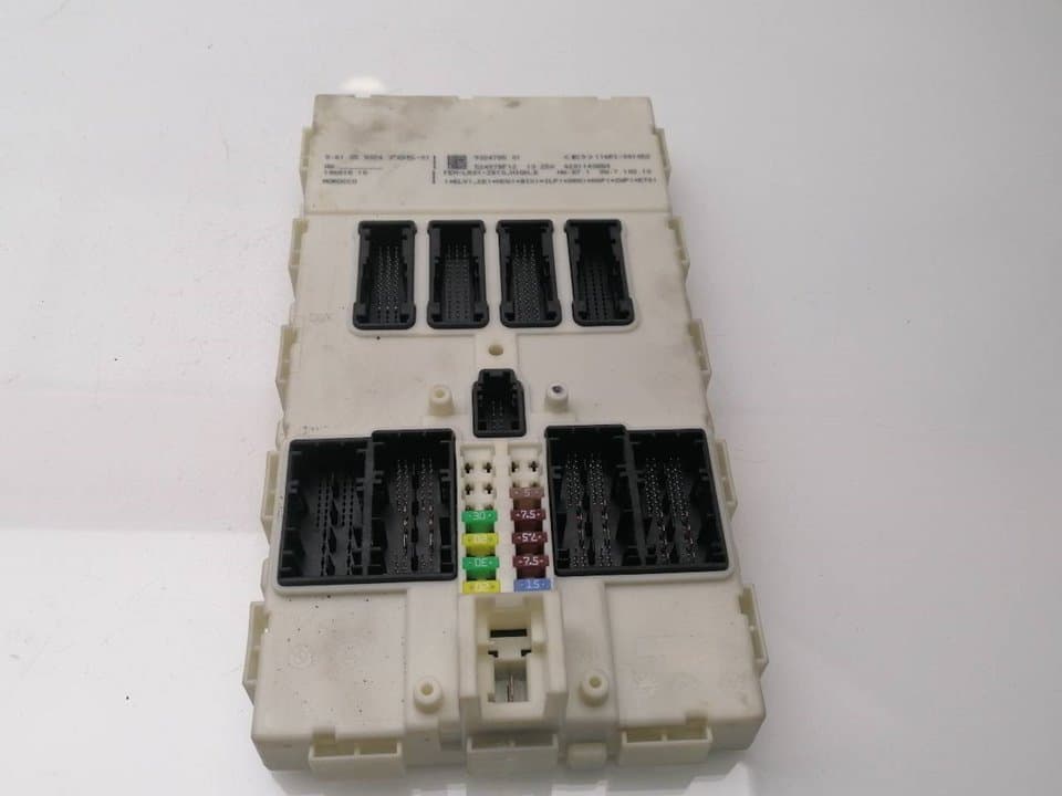 Caja reles / fusibles BMW SERIE 3 TOURING (E46)