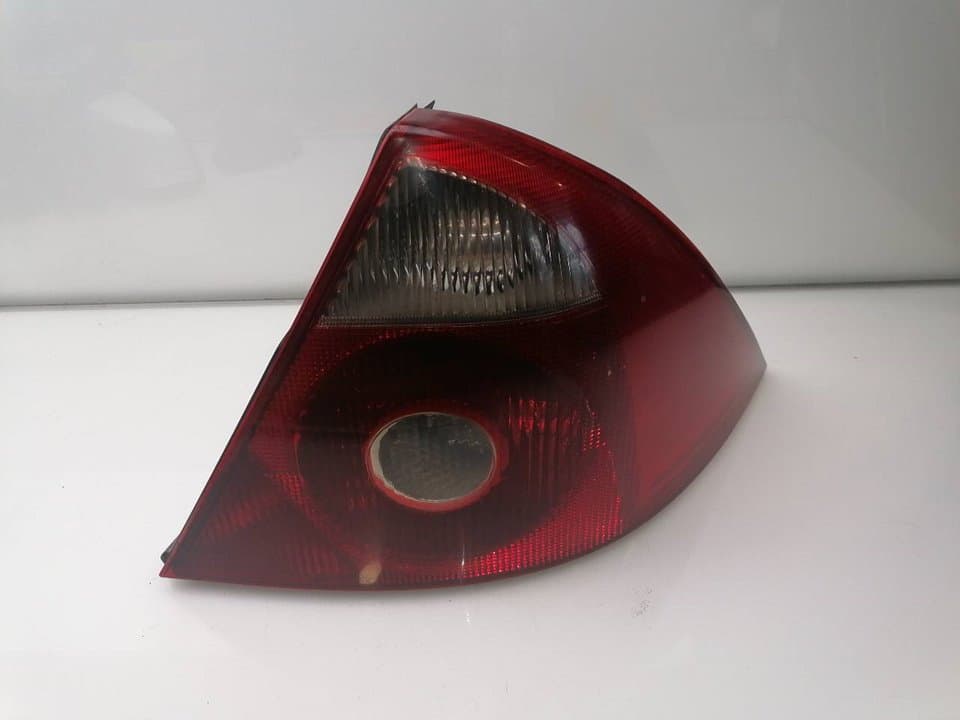 Piloto trasero derecho FORD MONDEO BERLINA/FAMILIAR (FD)