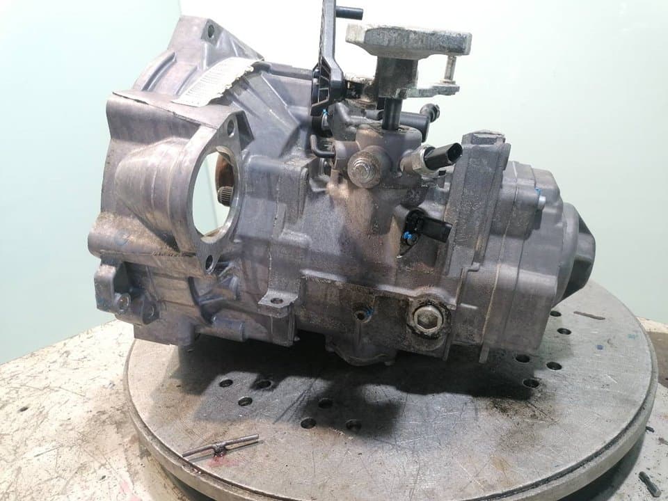 Caja cambios AUDI Q2 (GAB) 3