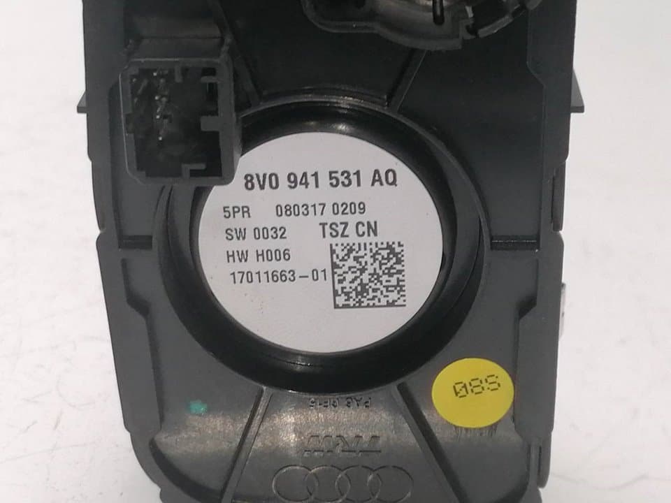 Mando luces AUDI Q2 (GAB) 2