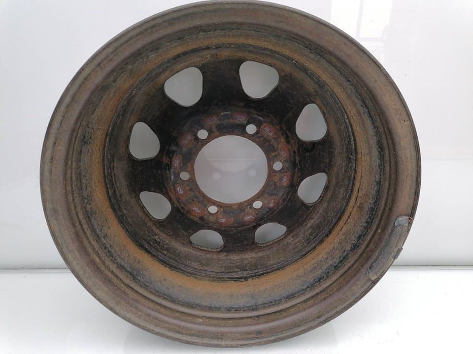 Llanta NISSAN PATROL (K/W260) 4