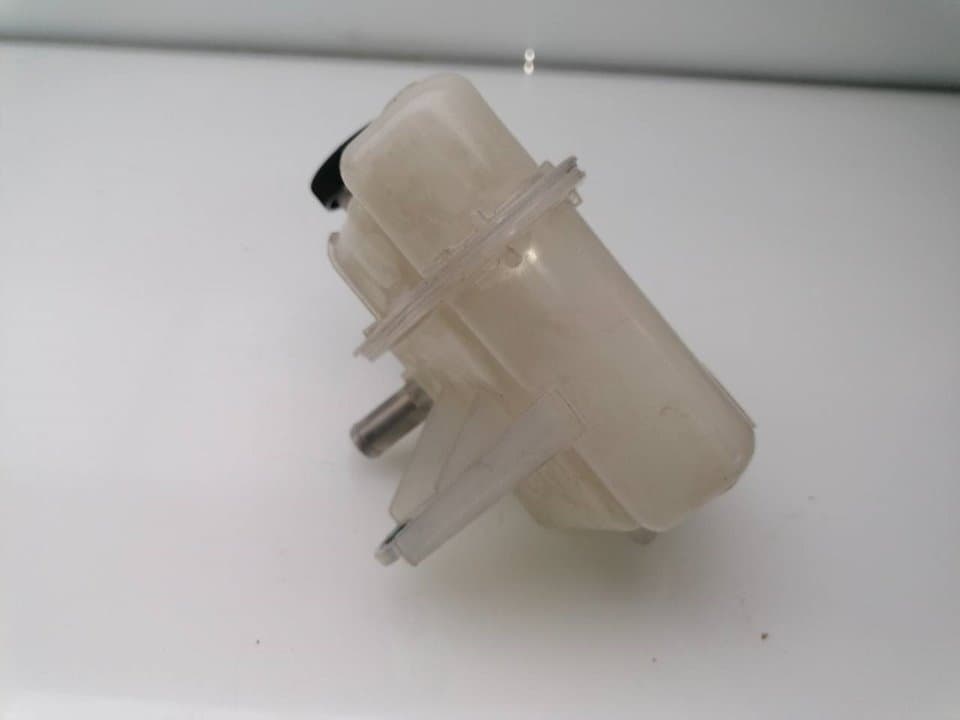 Deposito expansion TOYOTA YARIS (NCP1/NLP1/SCP1) 3