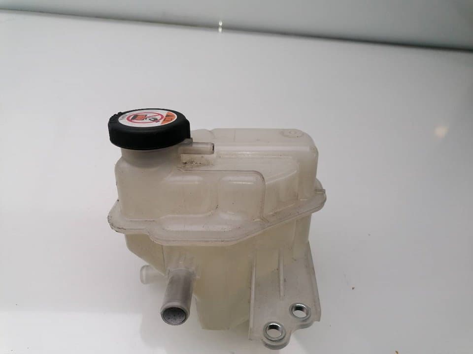 Deposito expansion TOYOTA YARIS (NCP1/NLP1/SCP1)