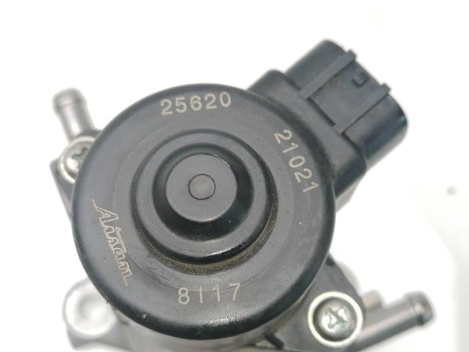 Valvula egr TOYOTA YARIS (NCP1/NLP1/SCP1) 2