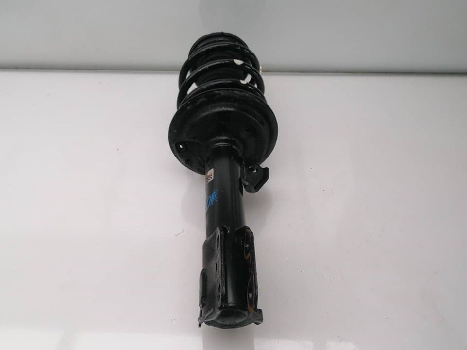 Amortiguador delantero derecho TOYOTA YARIS (NCP1/NLP1/SCP1)