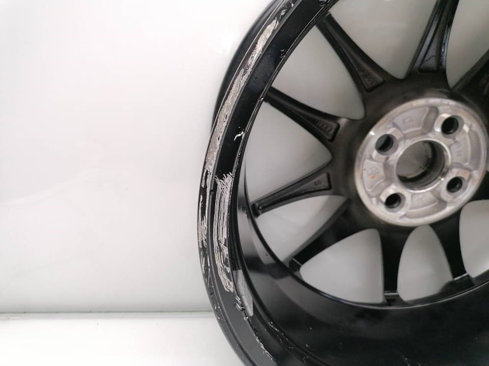 Llanta TOYOTA YARIS (NCP1/NLP1/SCP1) 2