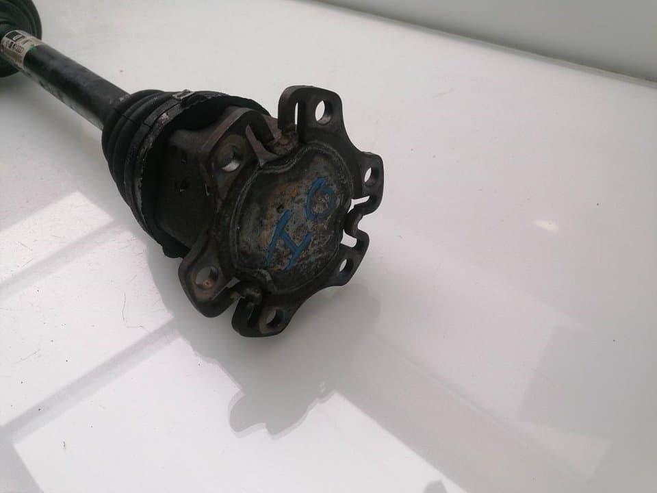 Transmision delantera izquierda AUDI A8 (4E2) 4
