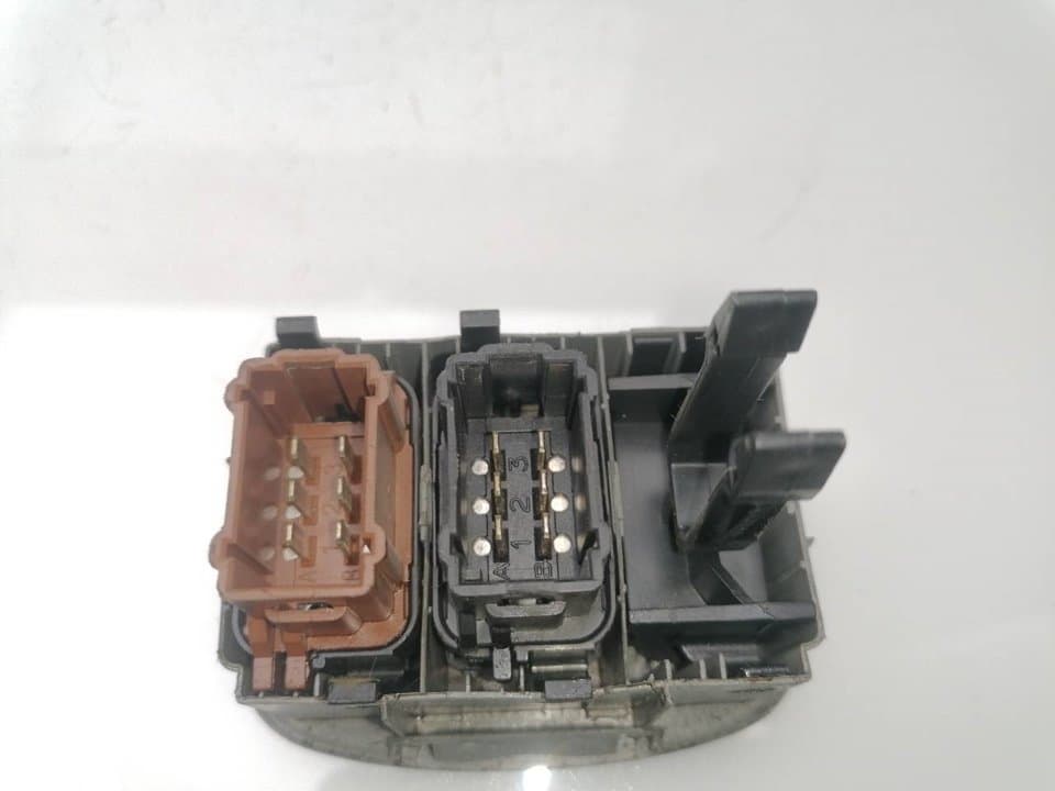 Interruptor RENAULT TRAFIC COMBI 4