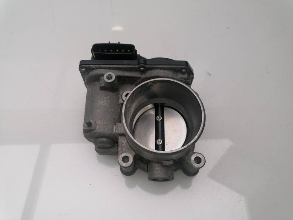 Caja mariposa MAZDA 3 LIM 3