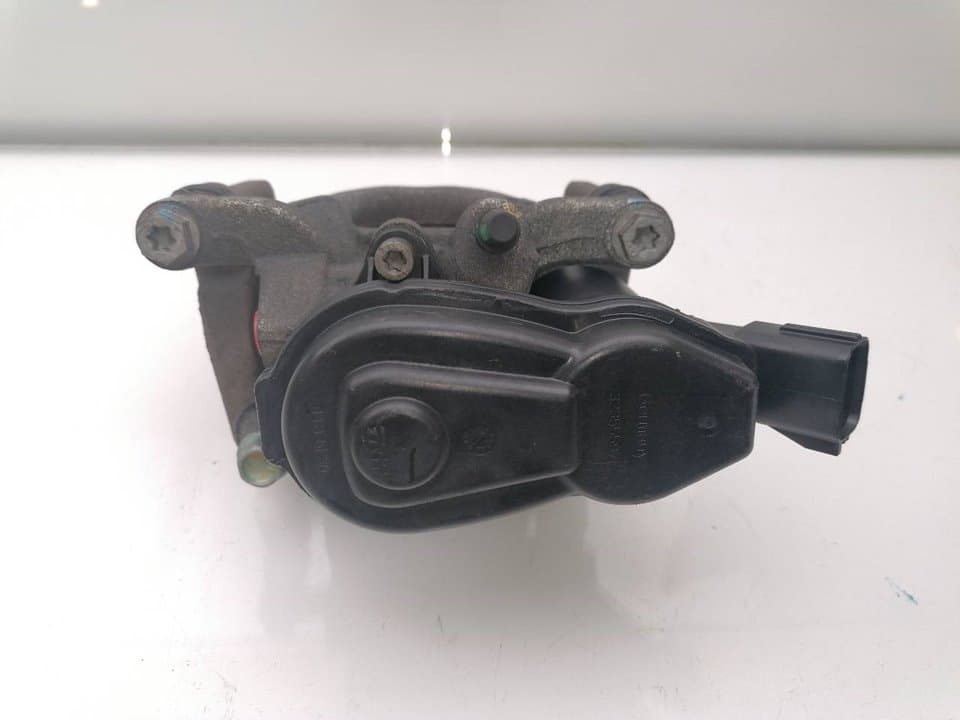 Recambio MAZDA 3 LIM ref. 32355597 4
