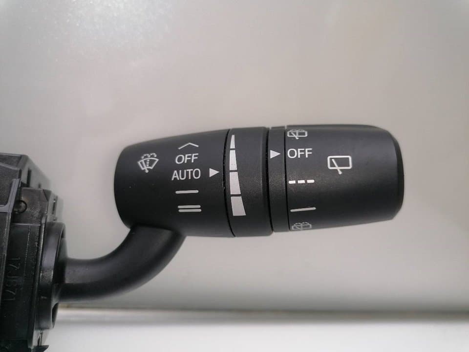 Mando multifuncion MAZDA 3 LIM 3