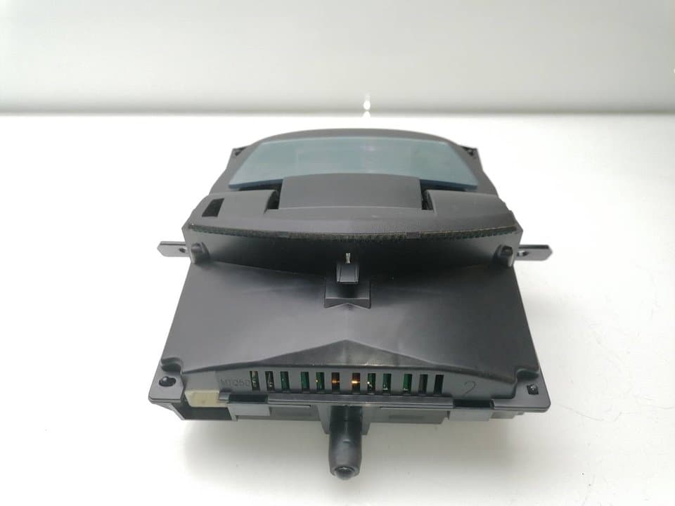 Pantalla multifuncion MAZDA 3 LIM 2